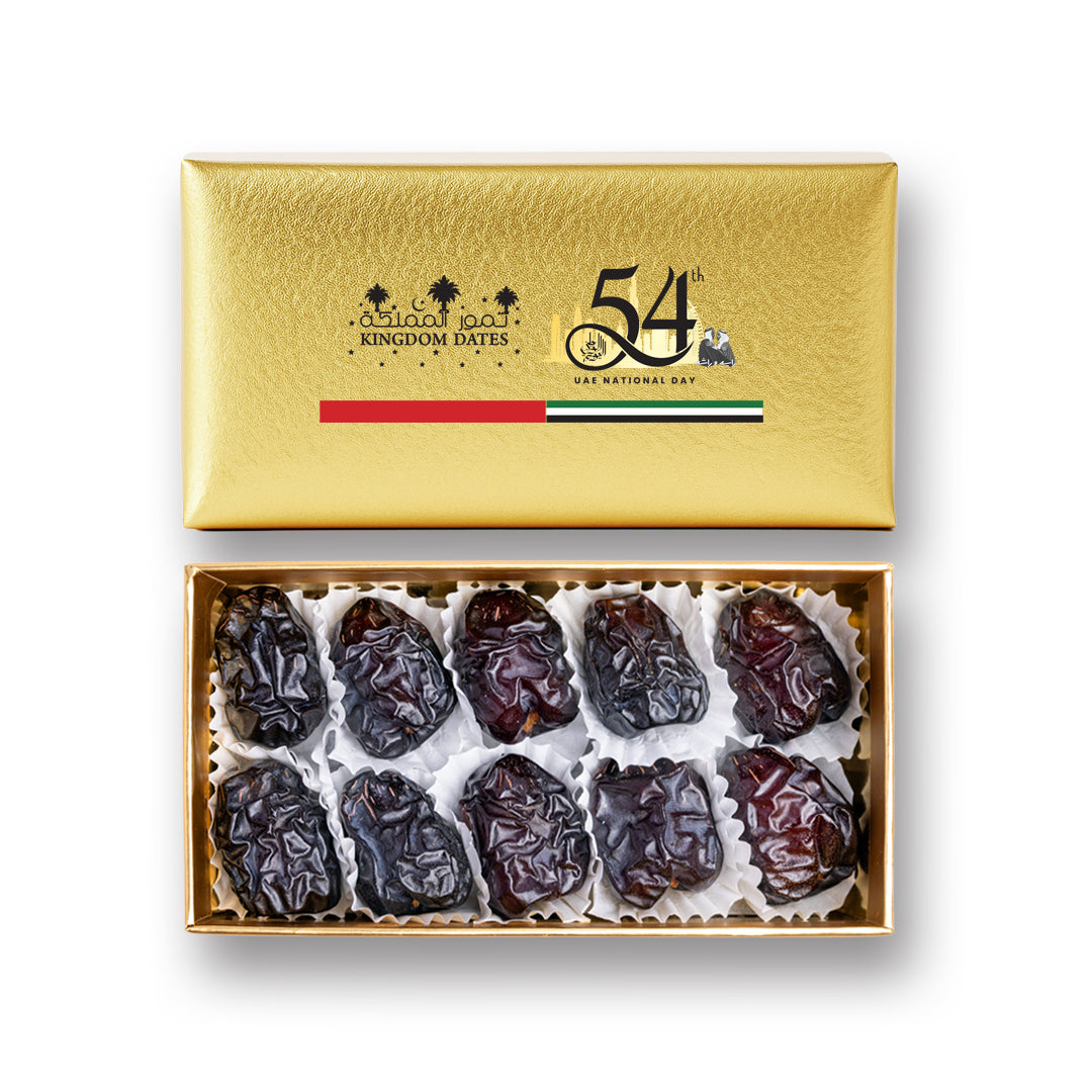 Golden Majdoul Dates Gift Box – 16 Premium Pieces