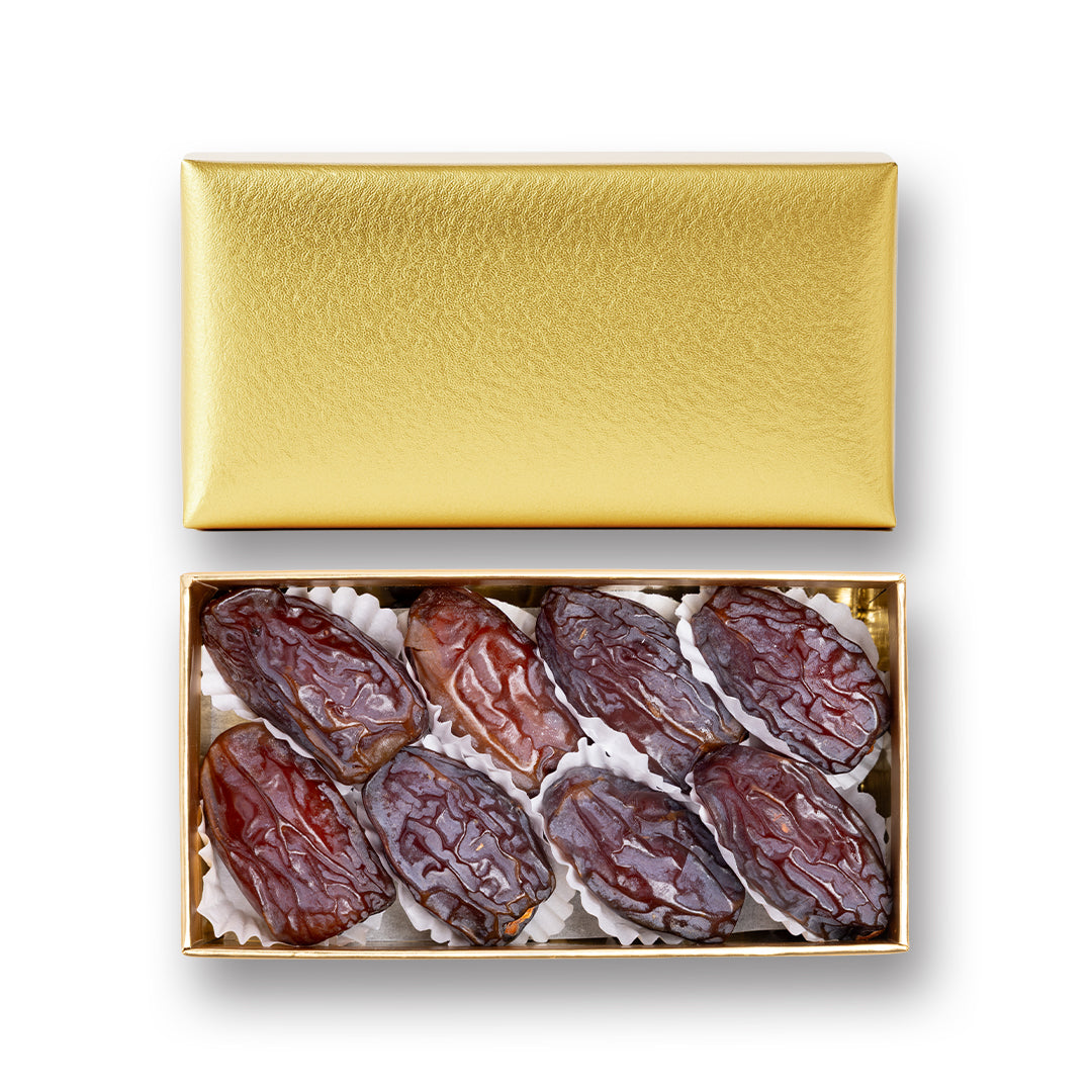 Golden Majdoul Dates Gift Box – 16 Premium Pieces