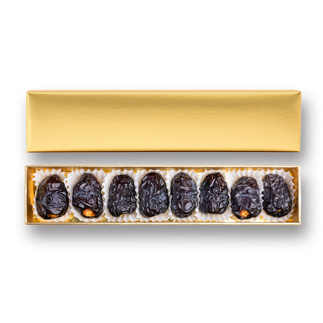 Golden Ajwa Madina Gift Box – 8 Premium Dates