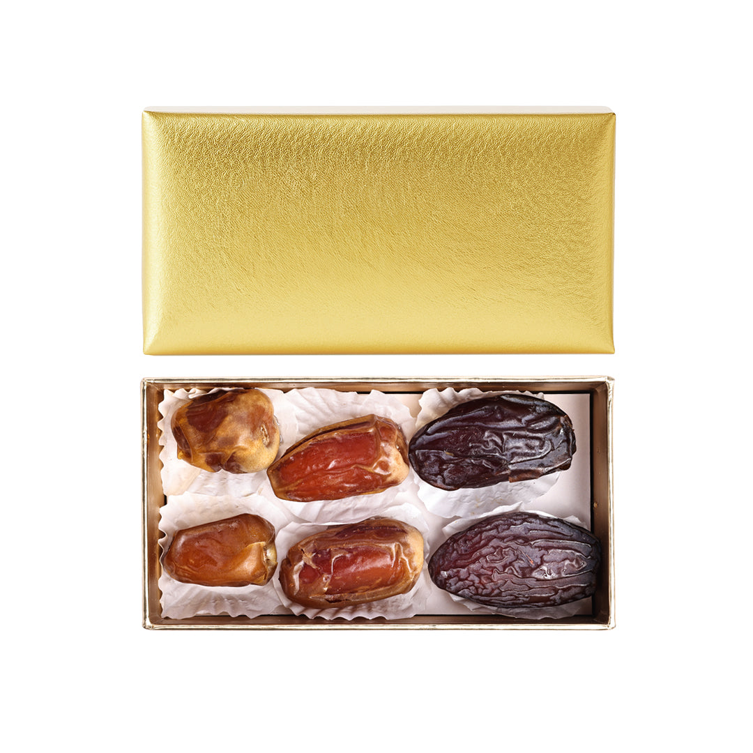 Golden Mixed Plain Dates Gift Box – 12 Premium Pieces
