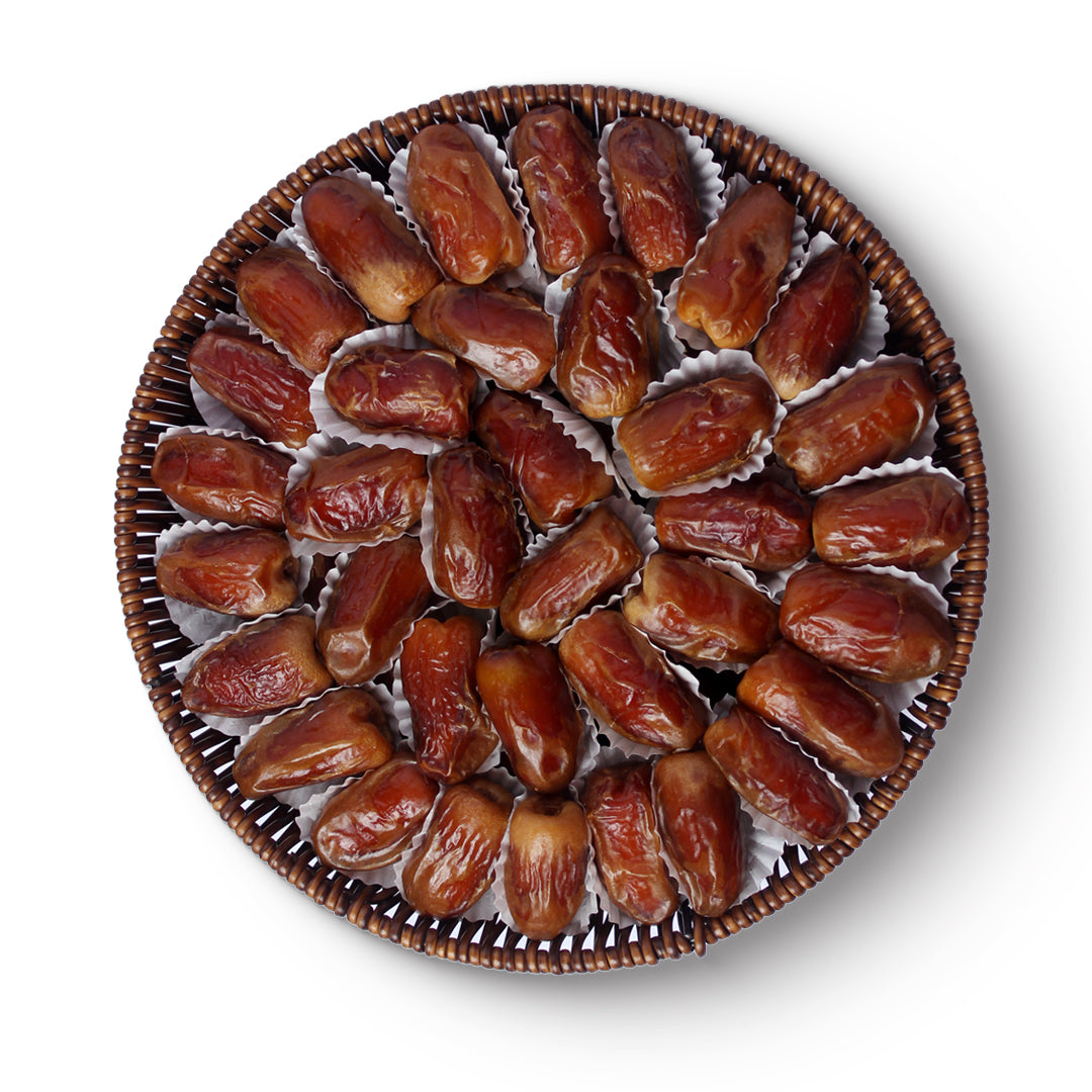 Luxury Plain Dates – Handpicked Premium Selection (Round Tray)