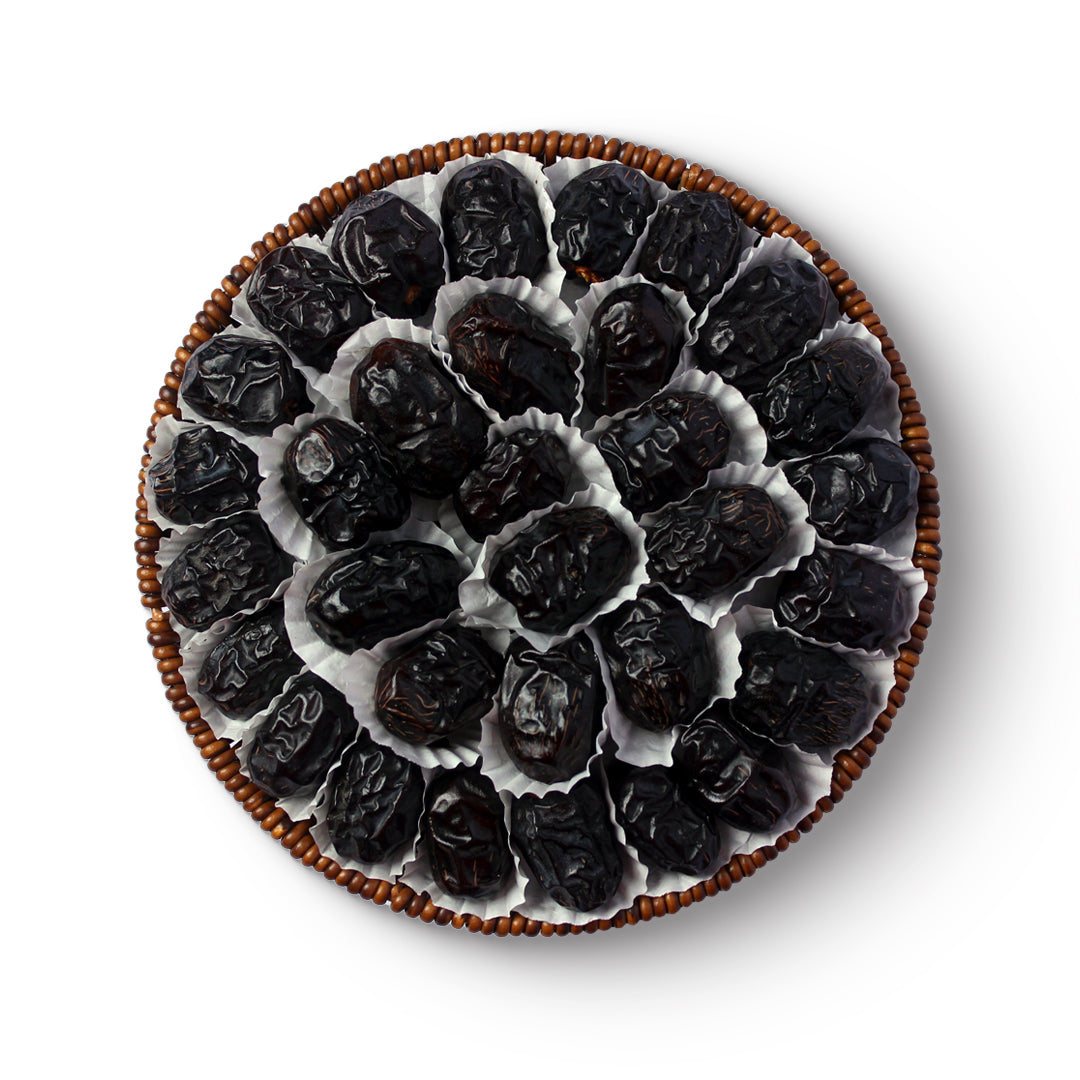 Luxury Plain Dates – Handpicked Premium Selection (Round Tray)