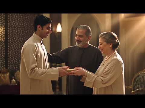 Arabian Ambiance Signature Dates Gift Box – 500g with Free Premium Paper Bag